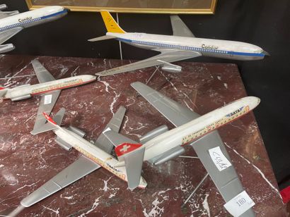 Réunion de 7 maquettes publicitaires de compagnies...