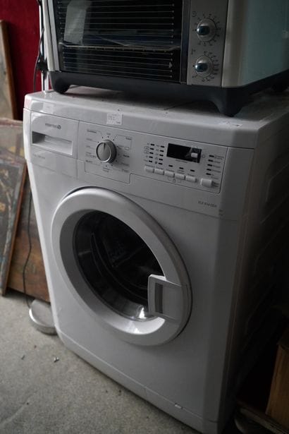 
Lave-linge Essentiel B, Four SEB, aspirateur...