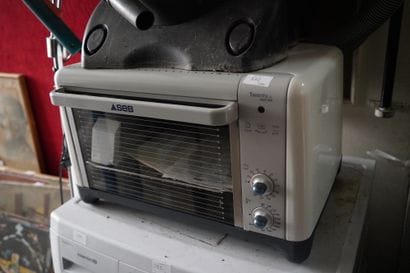 
Lave-linge Essentiel B, Four SEB, aspirateur...