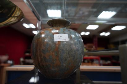 MOUGIN NANCY, vase boule en céramique émaillée....