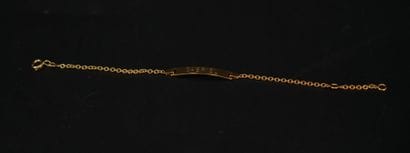 Gourmette d'enfant en or 9K (375), gravée...