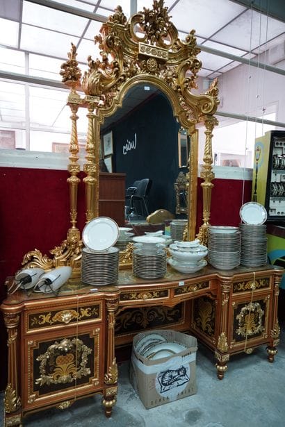 * Mobilier de chambre à coucher en bois et...