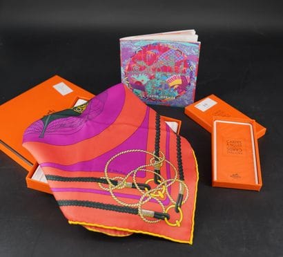 HERMES PARIS carré de soie vintage Château...
