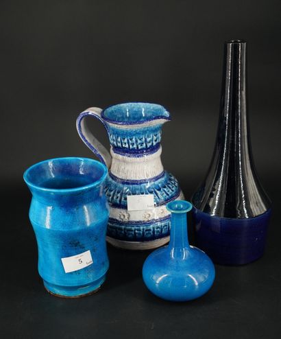 Nittsjo. Vase à long col et petit vase danois....