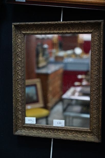Petit miroir rectangulaire en bois et composition...
