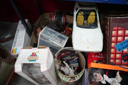 BARBIE, ensemble de jouets, poupées ; jeux...