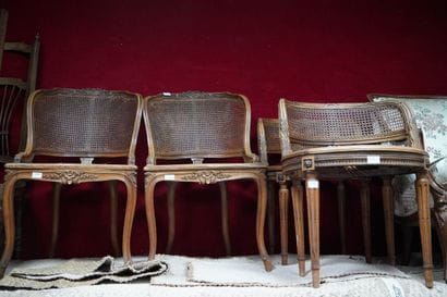Paire de chaises de bureau à dossier enveloppant...