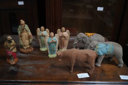 Ensemble de santons et animaux, environ 40...