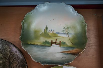 Réunion de céramiques décoratives comprenant...