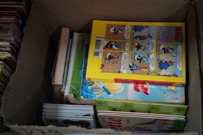 Ensemble de vinyles, livres pour enfant,...