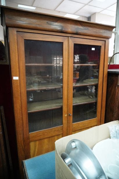Petite bibliothèque en acajou et placage...