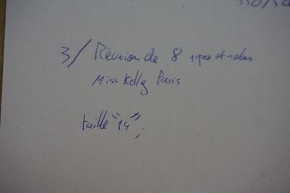 Réunion de huit jupes et robes de mariée...