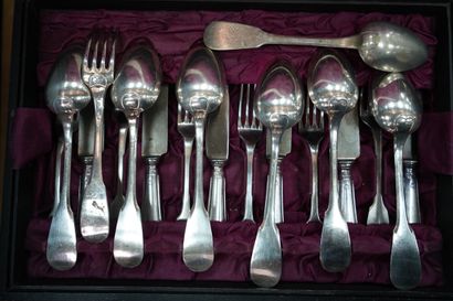 CHRISTOFLE, Partie de ménagère modèle uniplat....
