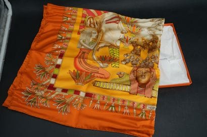 HERMES PARIS, carré de soie modèle trésors...