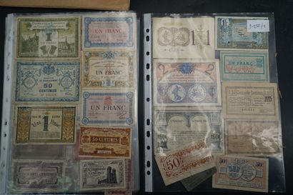 Réunion de planches de timbres dont Afrique...