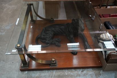 Table basse de forme carrée, le plateau de...