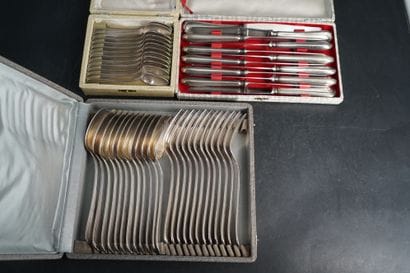 CHRISTOFLE, partie de ménagère de métal argenté...
