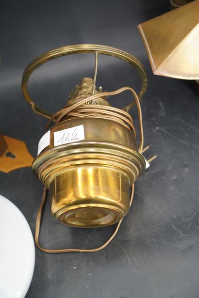 Ensemble d'appliques et luminaire en métal...