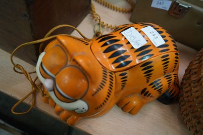 Combiné téléphonique GARFIELD en plastique....