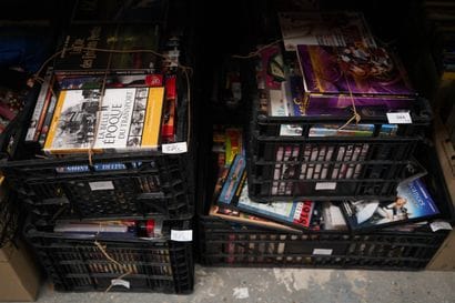 Importante réunion de CD et DVD.