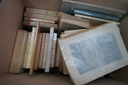 Réunion de volumes brochés comprenant : Montherlant,...