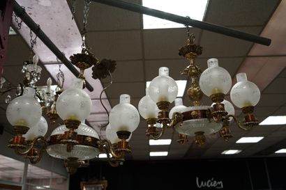 Paire de lustres à six lumières en verre...