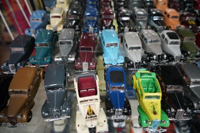 Citroën traction, réunion d'automobiles ...
