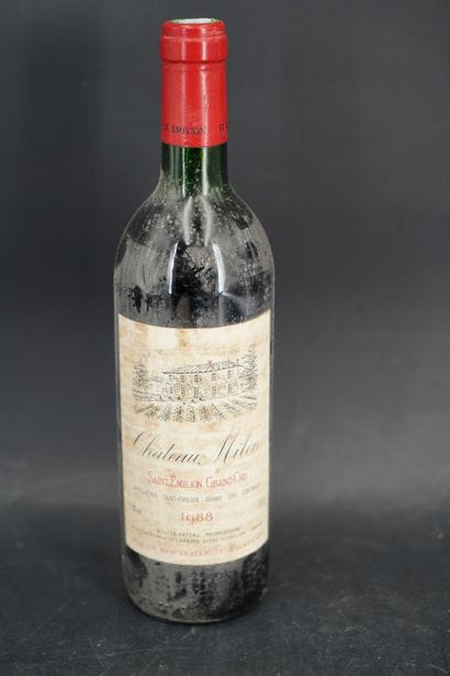 7 bouteilles, Château Milon, 1988, en l'état....