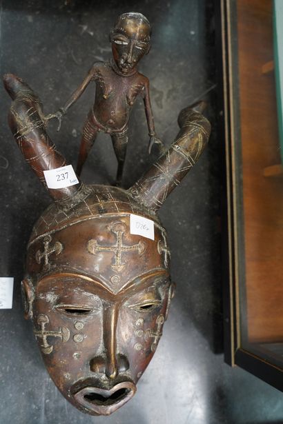Culture africaine, dans le goût Yohoure,...