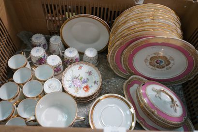 A la ville de Sèvres, Macé, suite de 12 assiettes...