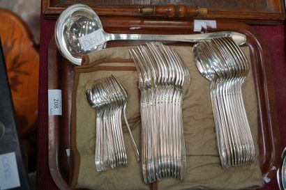 Partie de ménagère en métal argenté modèle...