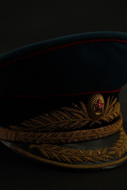 Union Soviétique, casquette de parade d'officier...