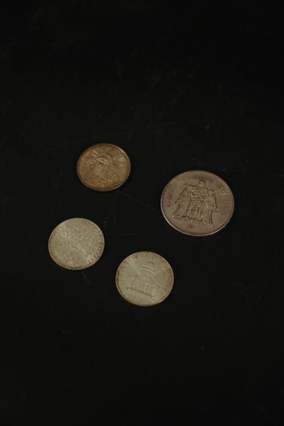 Réunion de pièces en argent, 100 francs et...