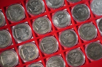 Ensemble de 24 pièces de 5 francs en argent...