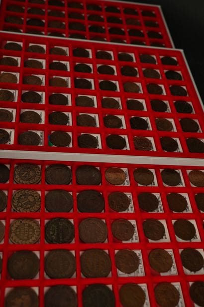 Ensemble de 50 pièces de 10 centimes en bronze...