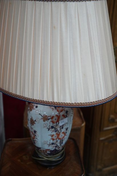 Pied de lampe en porcelaine Imari modern...