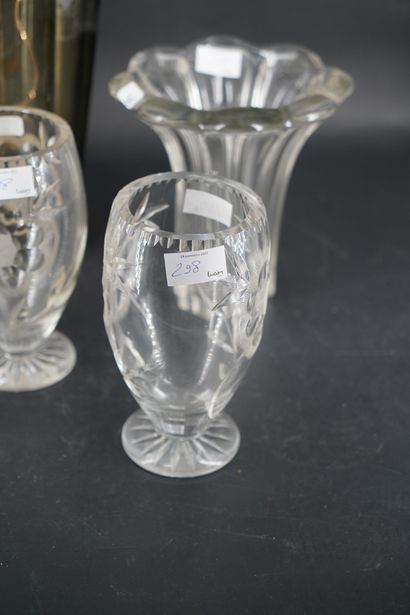 Ensemble de vases en cristal : une paire...
