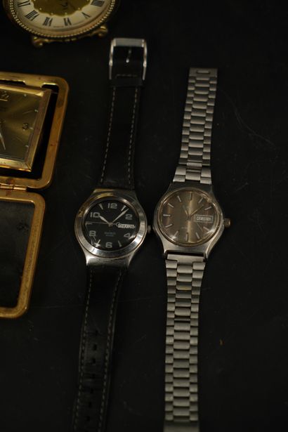 Reveils LANCEL et JAZ. On joint une montre...
