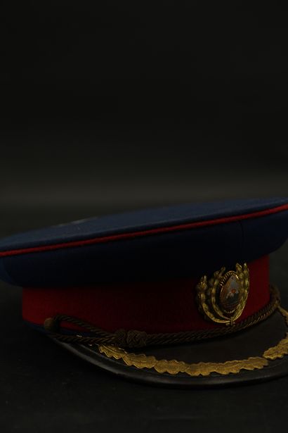 Roumanie, casquette de parade d'officier...