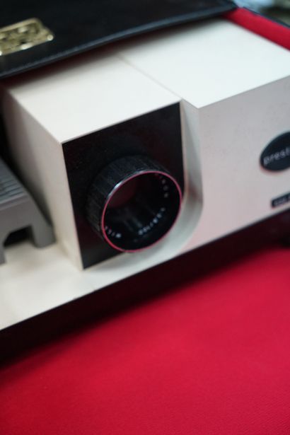 EMEL France, Projecteur Super 8 (film 8 mm)...