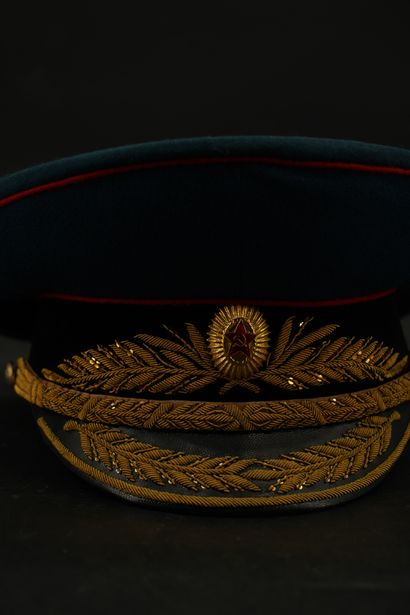 Union Soviétique, casquette de parade d'officier...