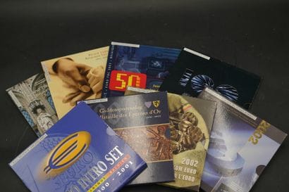 8 coffrets euros Belgique : 1999/2000/2001,...