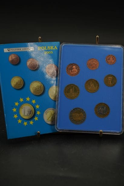 9 coffrets euros : Pologne 2003, Chypre Essai...