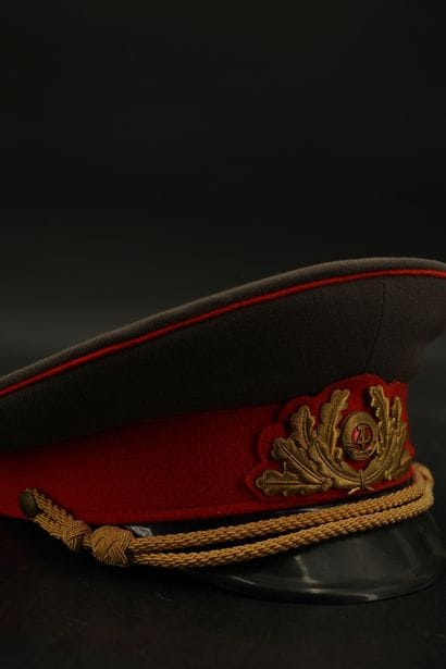 R.D.A. casquette de Général de l'armée de...