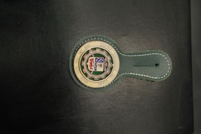 Réunion de trois insignes : 1er REI, 120ème...