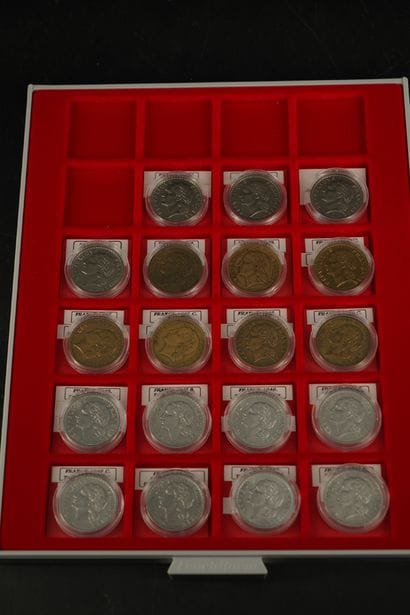 Ensemble de 19 pièces de 5 Francs modèle...