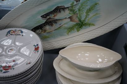 GIEN, service à poisson comprenant 11 assiettes,...