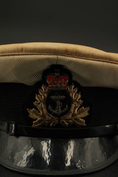 Canada, casquette d'officier subalterne de...