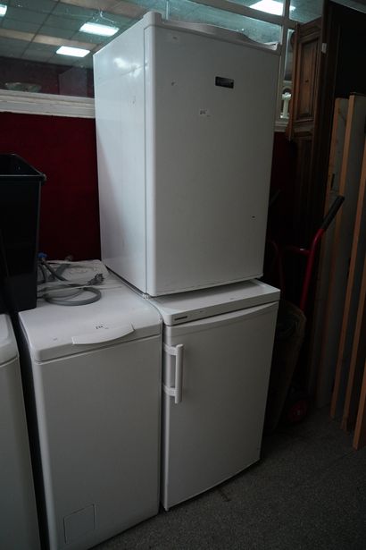 Lave-linge FAURE ; Réfrigérateur LIEBHERR...