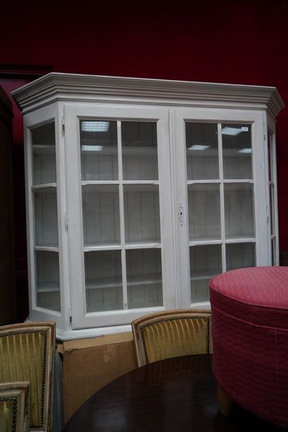 Meuble deux - corps en bois peint blanc,...